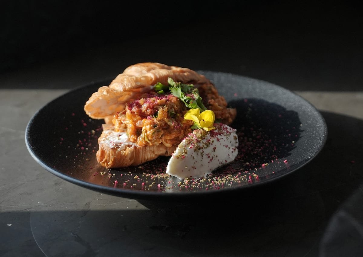 Red & Flaky Shakshuka Au Croissant